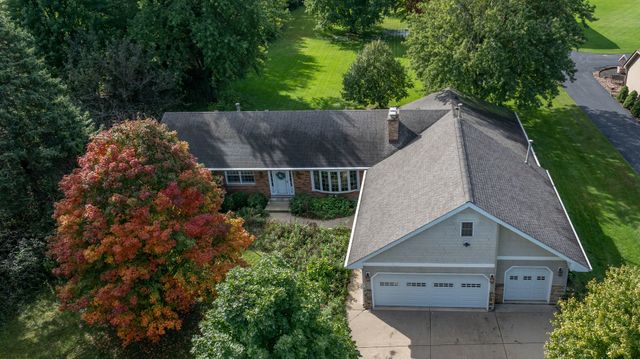 1985 Reckinger Road, Aurora, IL 60502