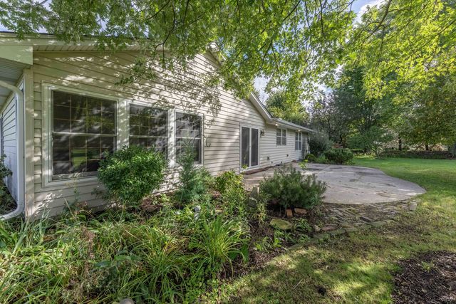 1985 Reckinger Road, Aurora, IL 60502