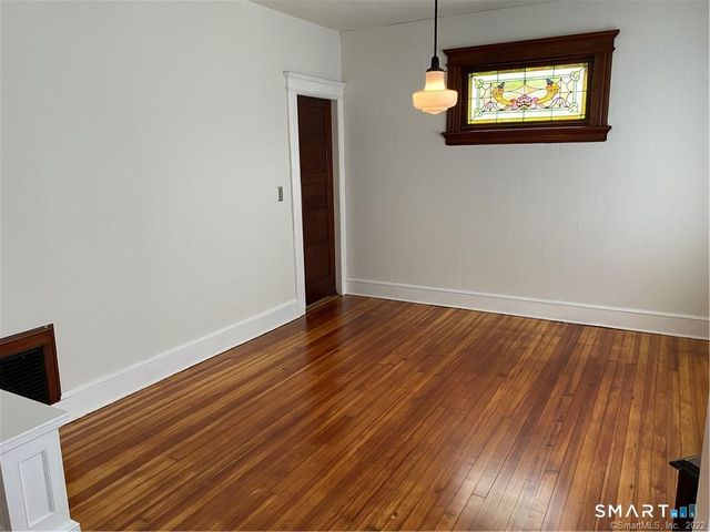 16 Holbrook Court, Ansonia, CT 06401