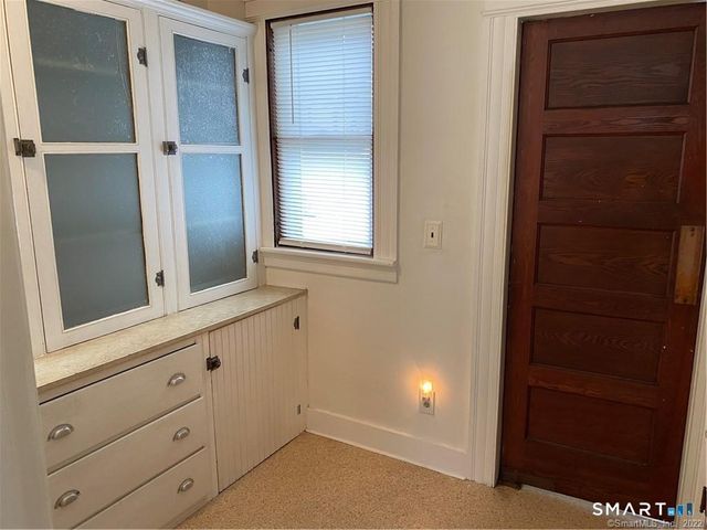 16 Holbrook Court, Ansonia, CT 06401