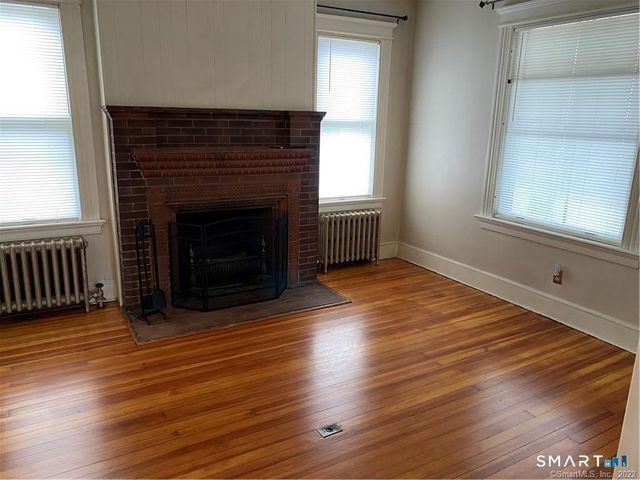 16 Holbrook Court, Ansonia, CT 06401