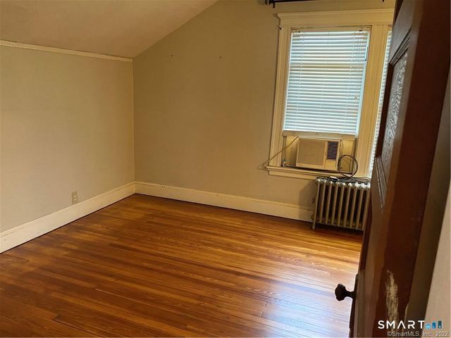 16 Holbrook Court, Ansonia, CT 06401