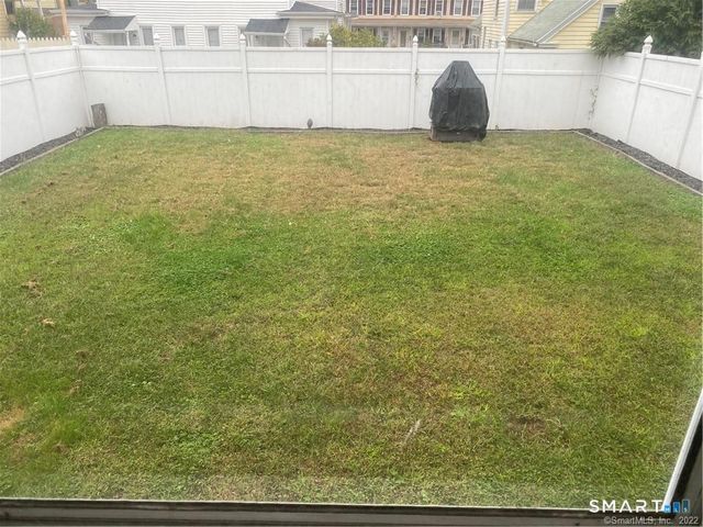 16 Holbrook Court, Ansonia, CT 06401