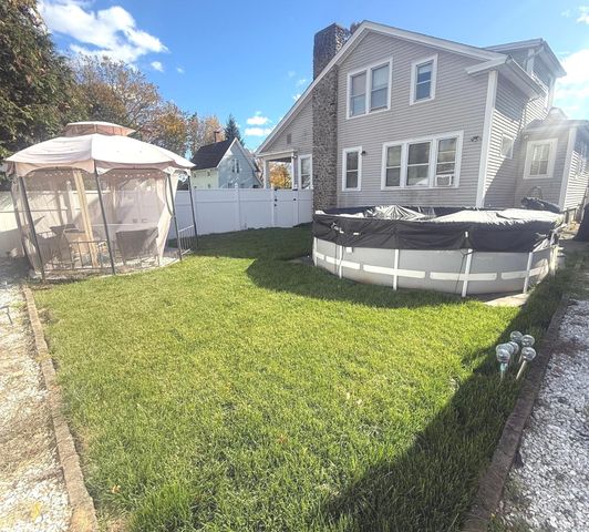 16 Holbrook Court, Ansonia, CT 06401