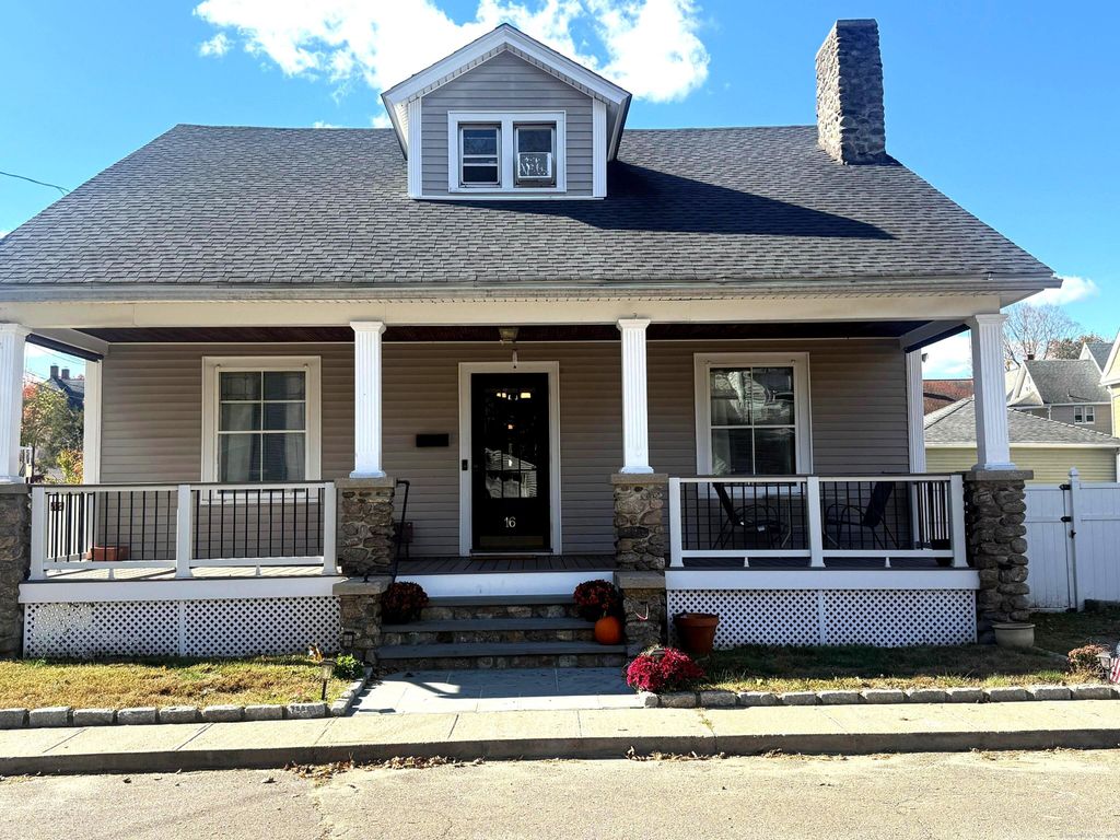 16 Holbrook Court, Ansonia, CT 06401