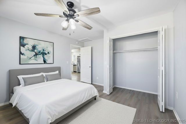 704 E E Avenue, Jenks, OK 74037