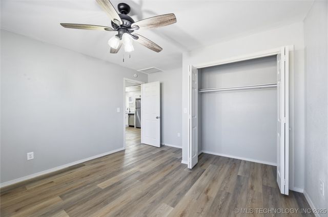 704 E E Avenue, Jenks, OK 74037