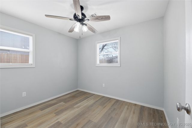 704 E E Avenue, Jenks, OK 74037