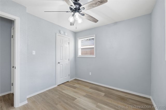 704 E E Avenue, Jenks, OK 74037