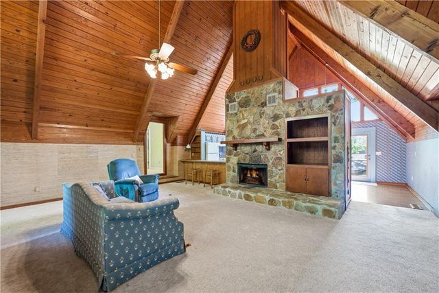 114 Cherokee Drive S, Waleska, GA 30183