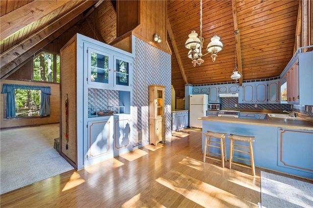 114 Cherokee Drive S, Waleska, GA 30183