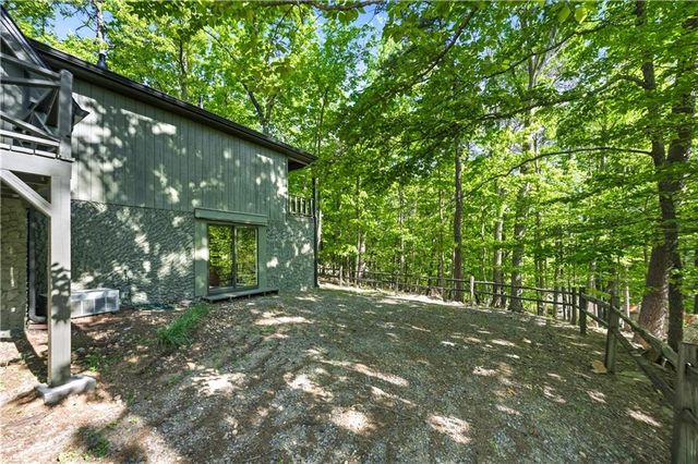 114 Cherokee Drive S, Waleska, GA 30183