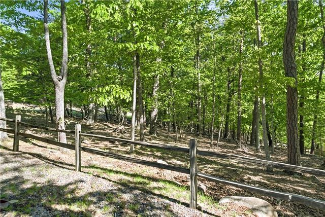 114 Cherokee Drive S, Waleska, GA 30183