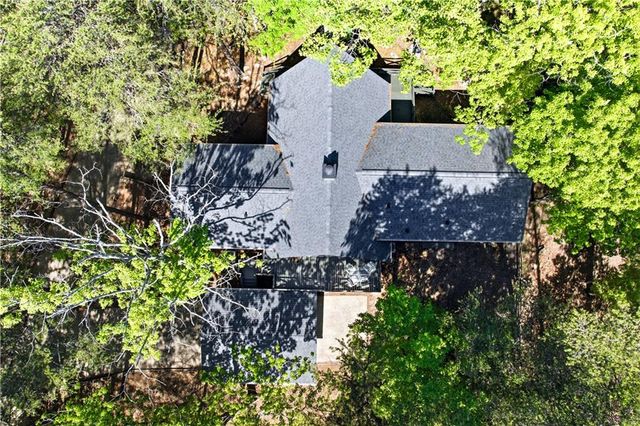 114 Cherokee Drive S, Waleska, GA 30183