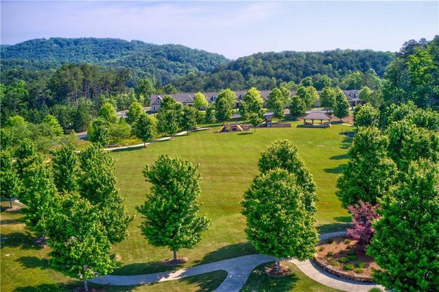 114 Cherokee Drive S, Waleska, GA 30183