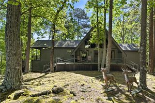 114 Cherokee Drive S, Waleska, GA 30183