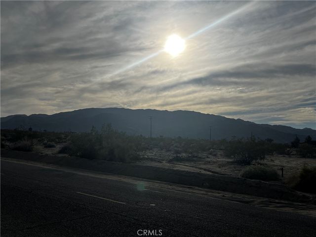 6992 Wilshire Avenue, 29 Palms, CA 92277