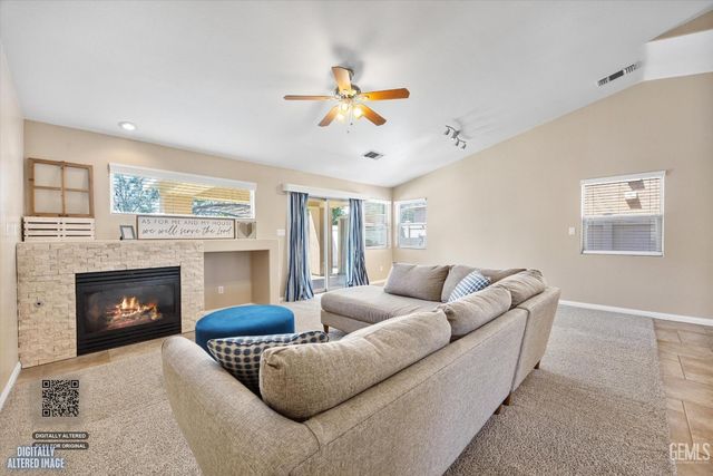 12705 Cheswolde Drive, Bakersfield, CA 93312