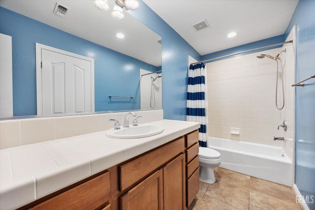 12705 Cheswolde Drive, Bakersfield, CA 93312