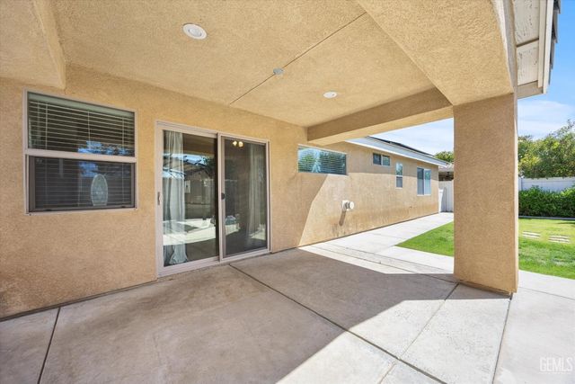 12705 Cheswolde Drive, Bakersfield, CA 93312