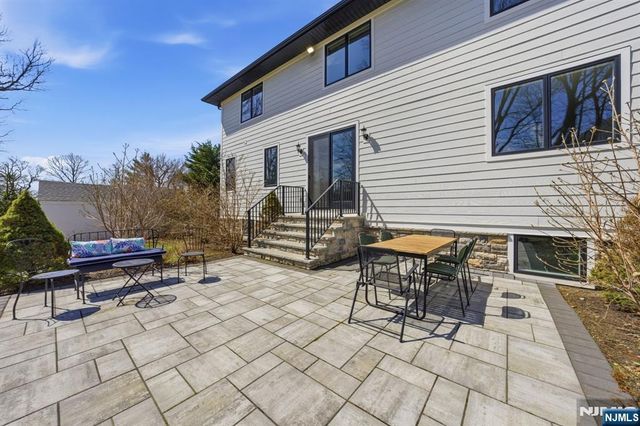 34 Dubois Avenue, Alpine, NJ 07620