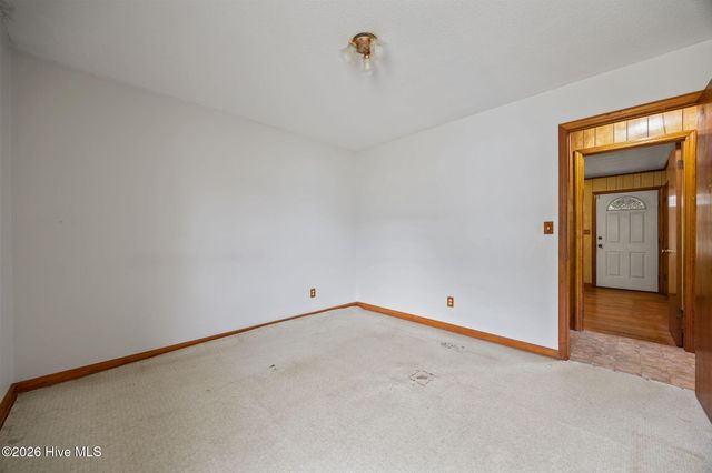 207 S Cherry Lane, Windsor, NC 27983