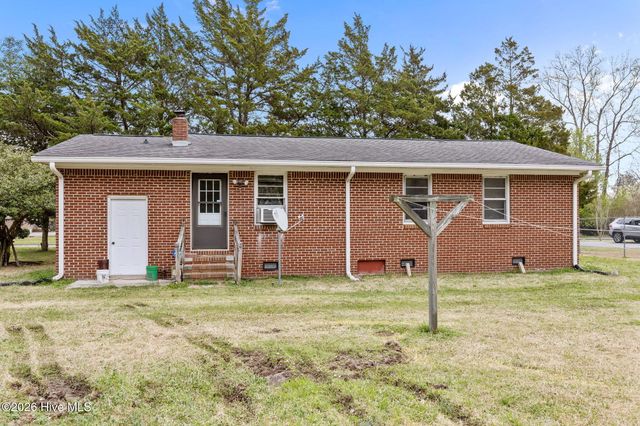 207 S Cherry Lane, Windsor, NC 27983