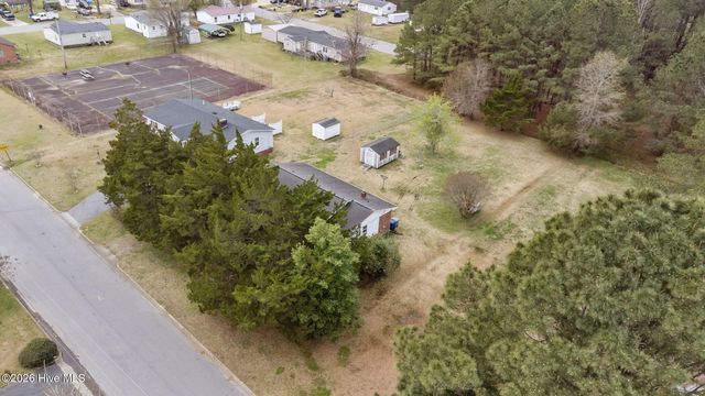 207 S Cherry Lane, Windsor, NC 27983