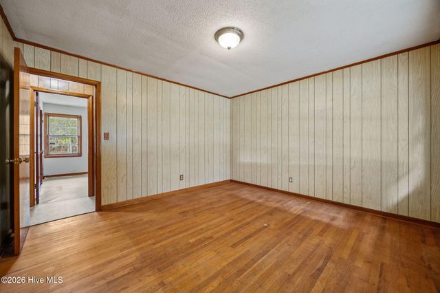 207 S Cherry Lane, Windsor, NC 27983