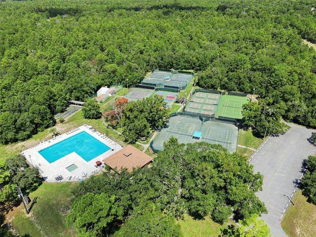 8 SANDPINE COURT W, Homosassa, FL 34446