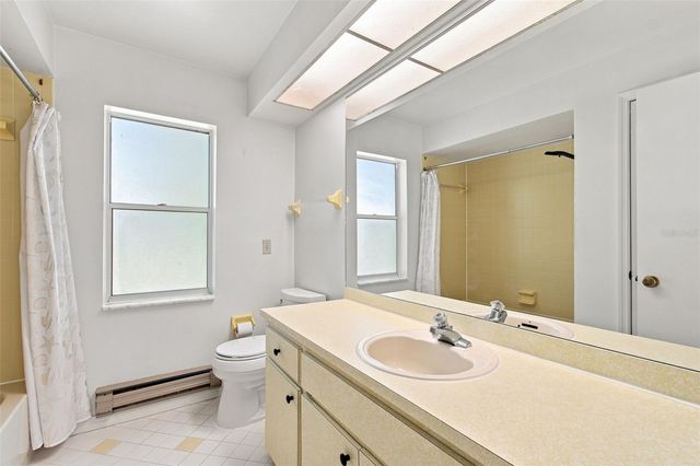 8 SANDPINE COURT W, Homosassa, FL 34446