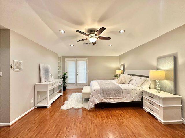 2514 Nantucket Drive C, Houston, TX 77057