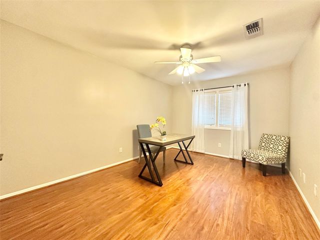 2514 Nantucket Drive C, Houston, TX 77057
