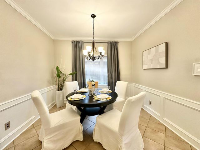 2514 Nantucket Drive C, Houston, TX 77057