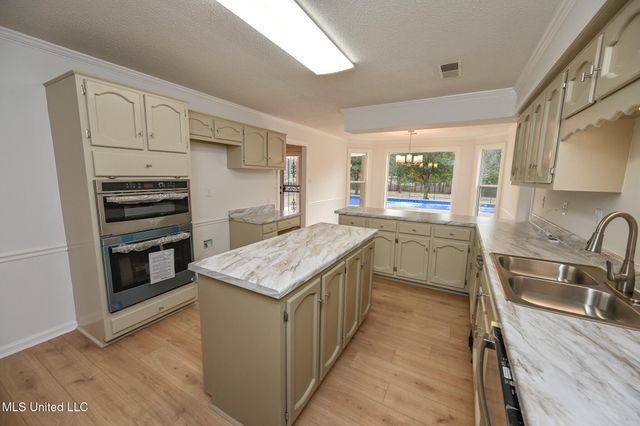 4707 Douglas Drive, Olive Branch, MS 38654