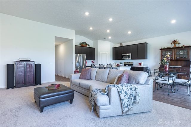 1109 Honeydew Drive, Tipp City, OH 45371