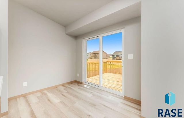 5412 E Brennan Dr Drive, Sioux Falls, SD 57110