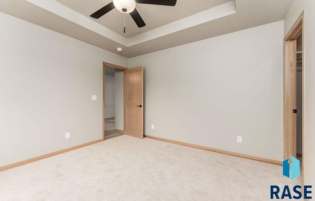 5412 E Brennan Dr Drive, Sioux Falls, SD 57110