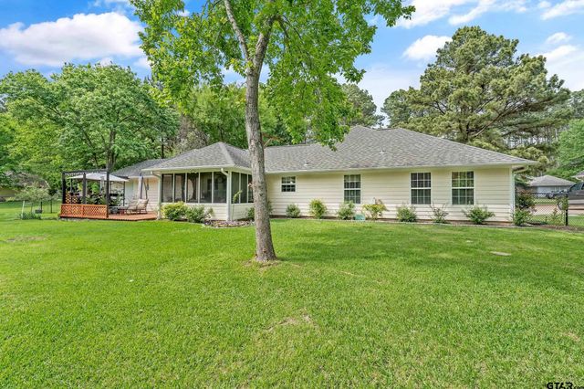 608 Green Meadown Trail, Holly Lake Ranch, TX 75765