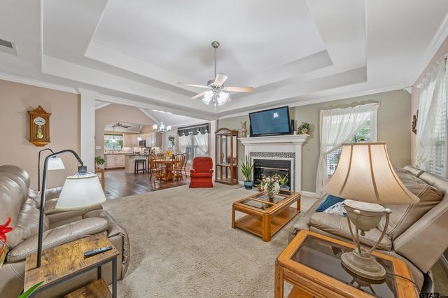 608 Green Meadown Trail, Holly Lake Ranch, TX 75765