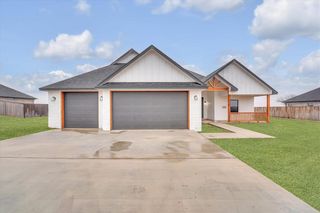 5946 Tadpole Dr, Elgin, OK 73538