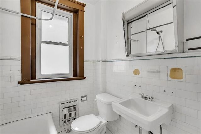 5528 Beverly 2, Highland Park, PA 15206