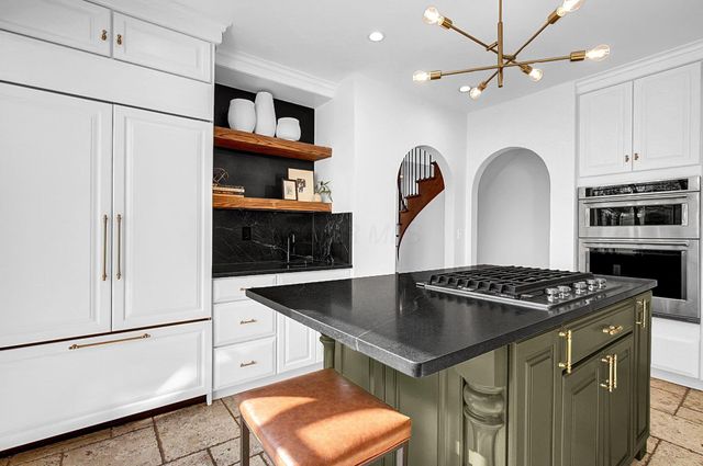 484 N Parkview Avenue, Bexley, OH 43209