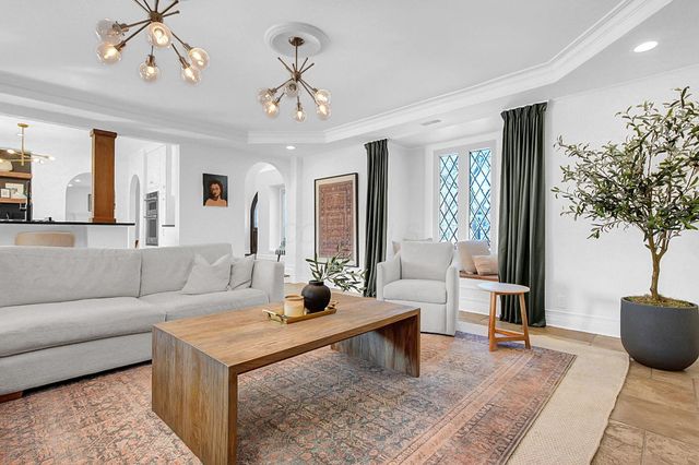 484 N Parkview Avenue, Bexley, OH 43209