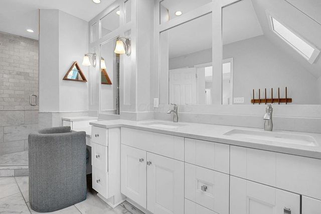 484 N Parkview Avenue, Bexley, OH 43209