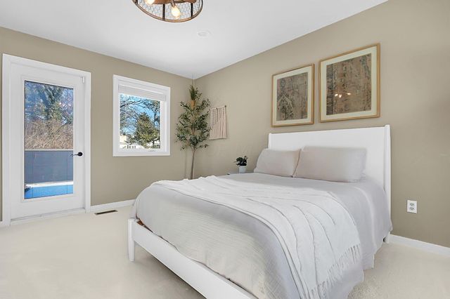 484 N Parkview Avenue, Bexley, OH 43209