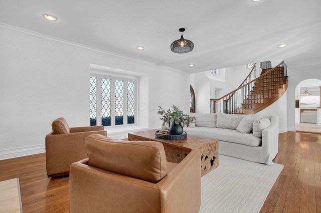 484 N Parkview Avenue, Bexley, OH 43209