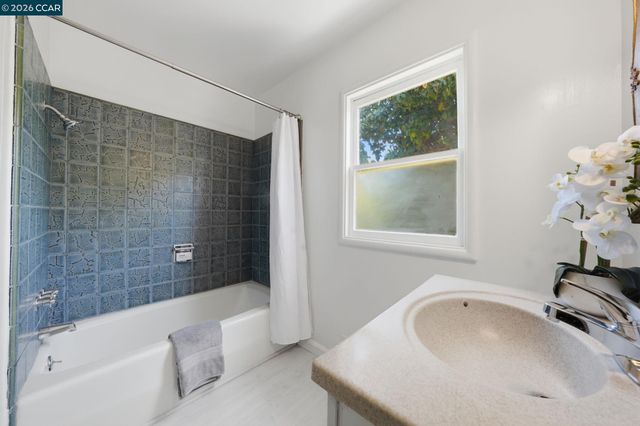848 Talbart St, Martinez, CA 94553