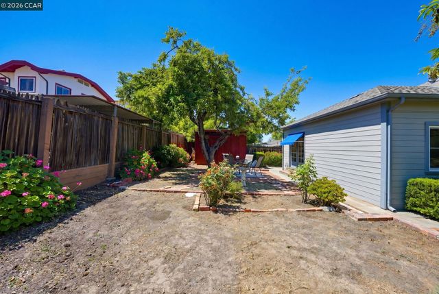 848 Talbart St, Martinez, CA 94553