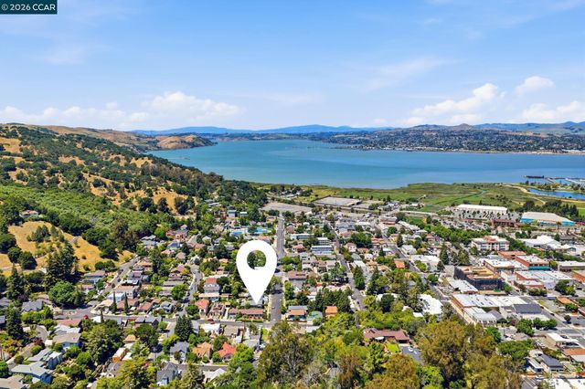 848 Talbart St, Martinez, CA 94553